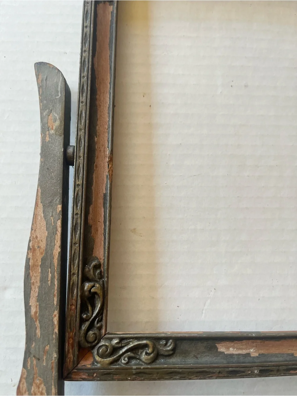 Vintage-Style Distressed Wood Picture Frame and Easel - Gray